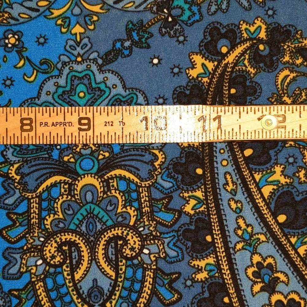 Ann Taylor Women's Size M Geometric Pattern Career Wear Popover Top - Picture 6 of 9